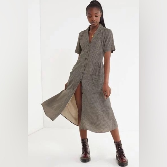 Urban Outfitters Button-Down Mido Shirt Dress - Size M in Black & Beige - Picture 1 of 6